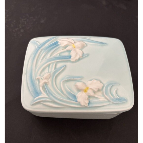 Vintage Light Blue & Pink Iris Flowers on Square Ceramic Trinket Jewelry Box Lid - Picture 1 of 9